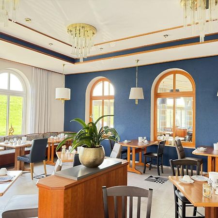 Seehotel Neue Liebe คุกซ์ฮาเวน ภายนอก รูปภาพ